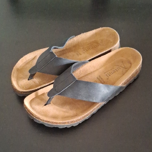 Autenti Shoes Shoes - Autenti Made in Spain Black Leather Thong Sandals EU 41
